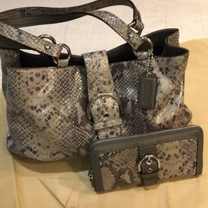 Coach purse and wallet
